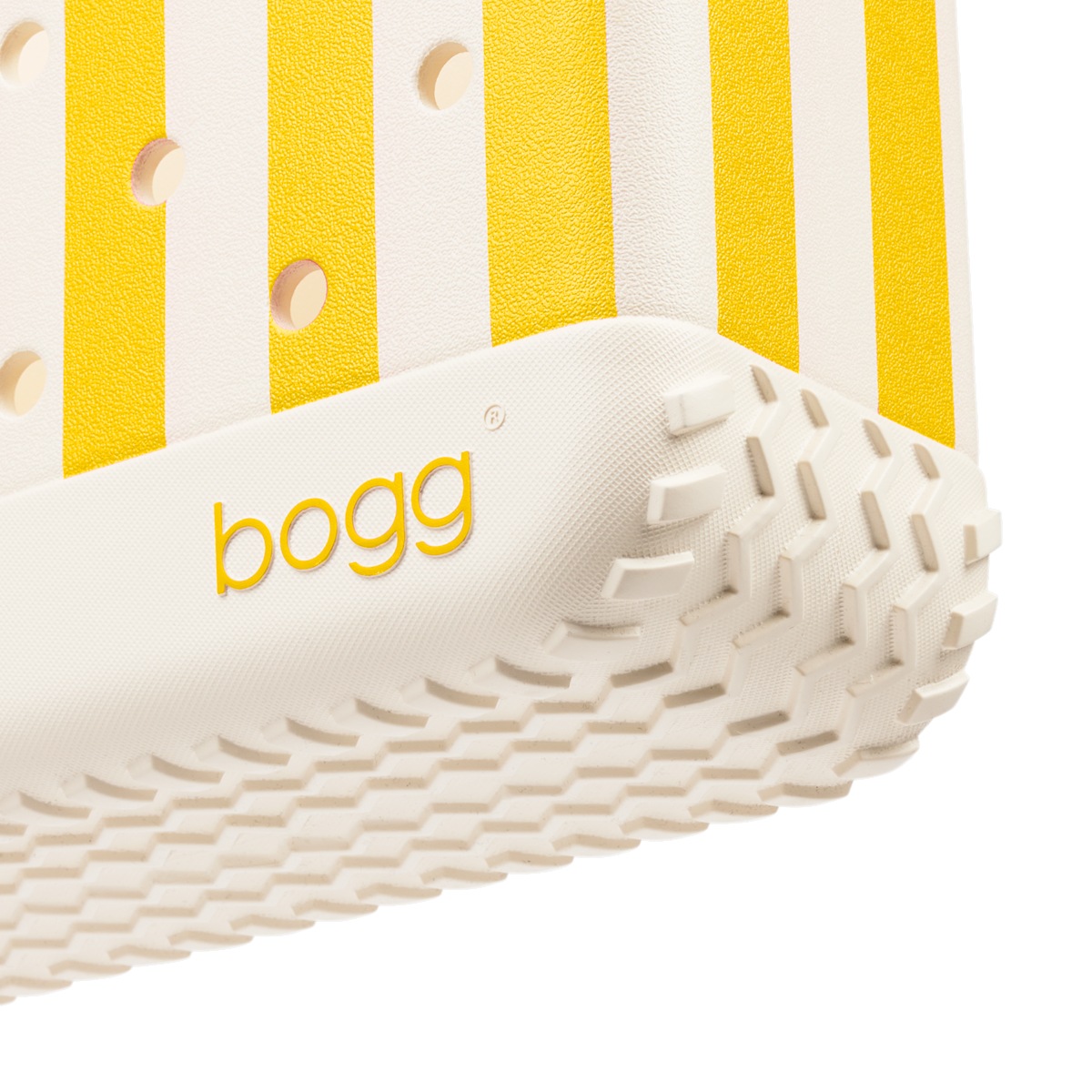 cloudinary__boggbag-ecom__image__upload__BP1814004_LMNYL_E__cld.png